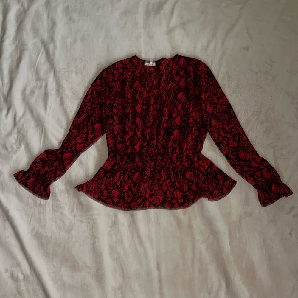 Red Snakeskin Print Size Medium Blouse